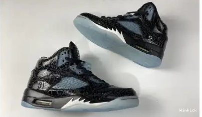 RETRO DB JORDAN "DOERNBECHER" 5 633068-010 AIR 0630